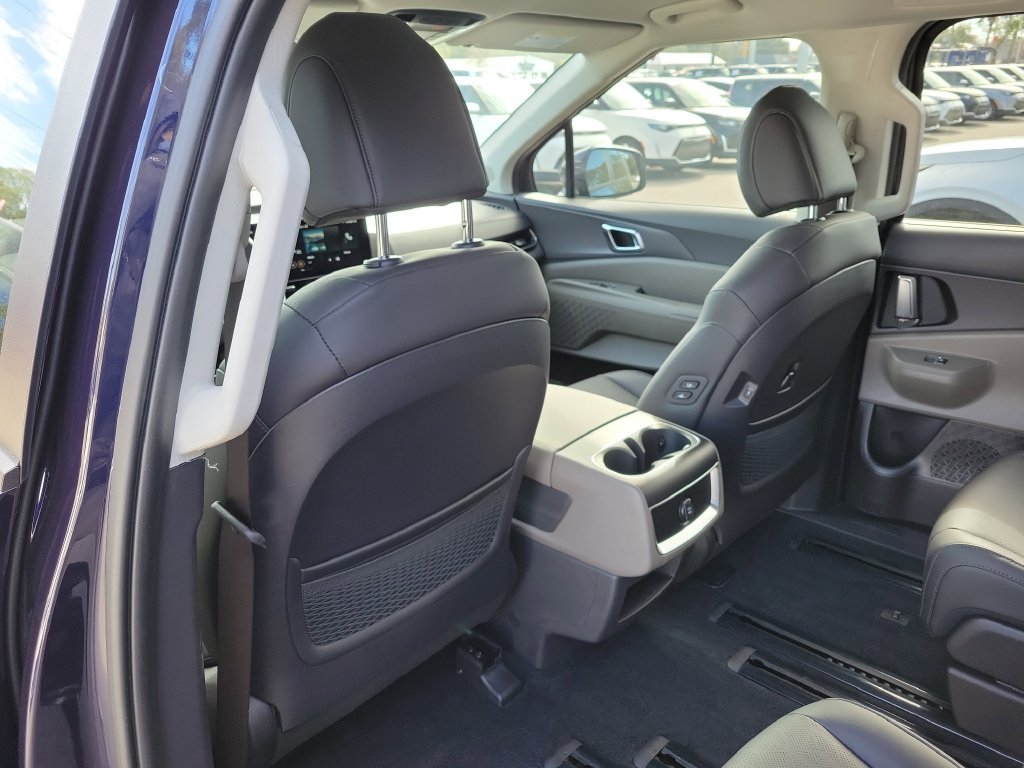 New 2026 Deep Chroma Blue Kia EX image 17