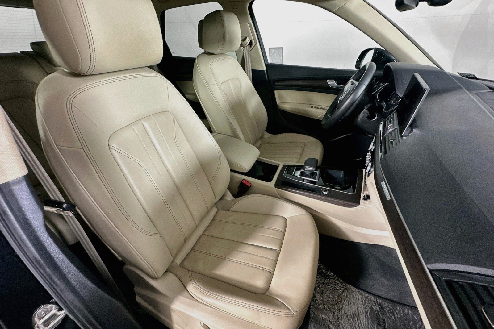 Used 2023 Mythos Black Metallic Audi Premium image 8