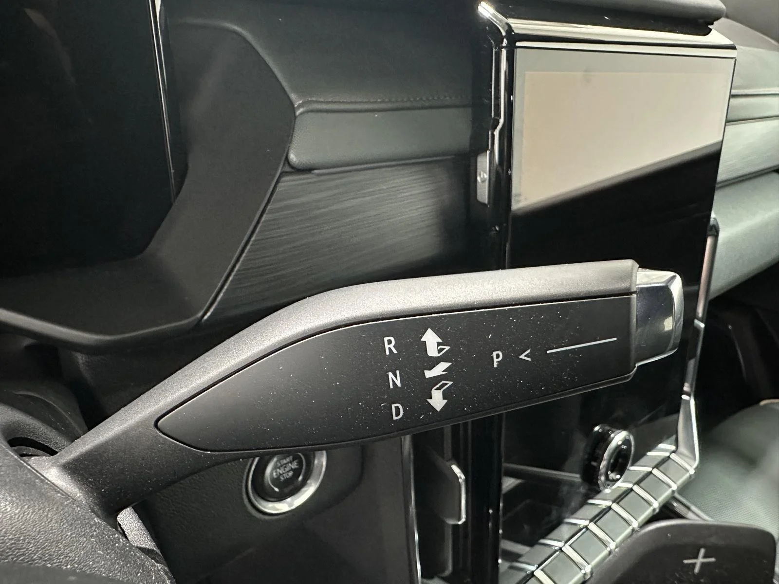 Used 2025 Ebony Twilight Metallic GMC AT4 image 15