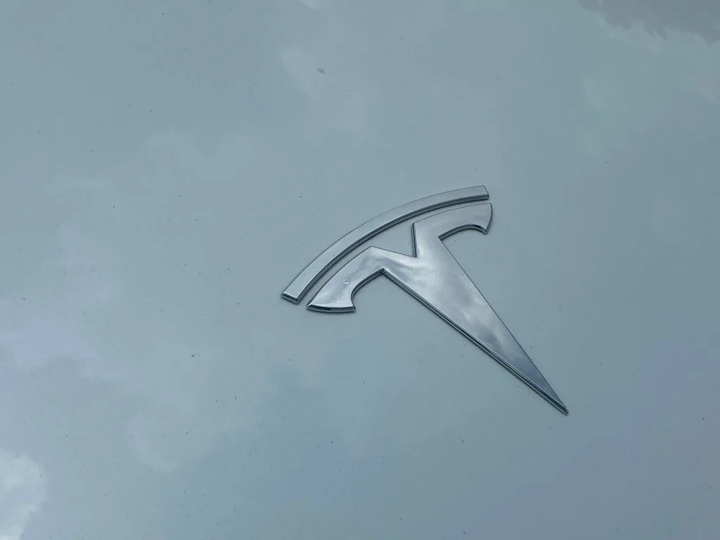 Used 2021  Tesla Standard Range Plus image 17