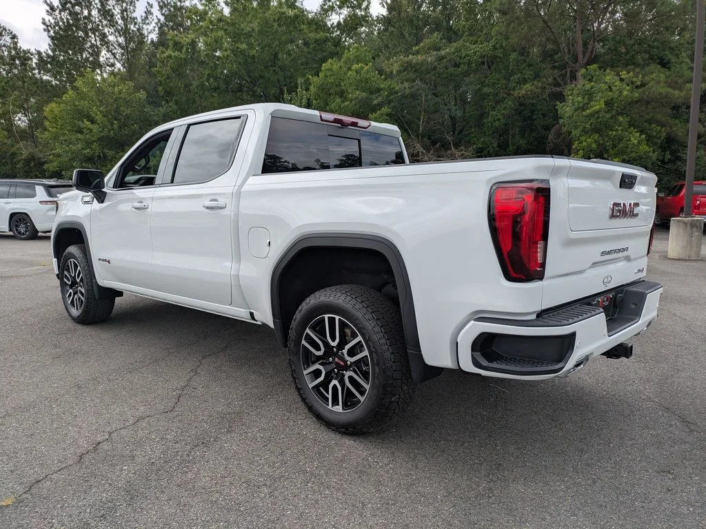 Used 2026 White GMC AT4 image 6