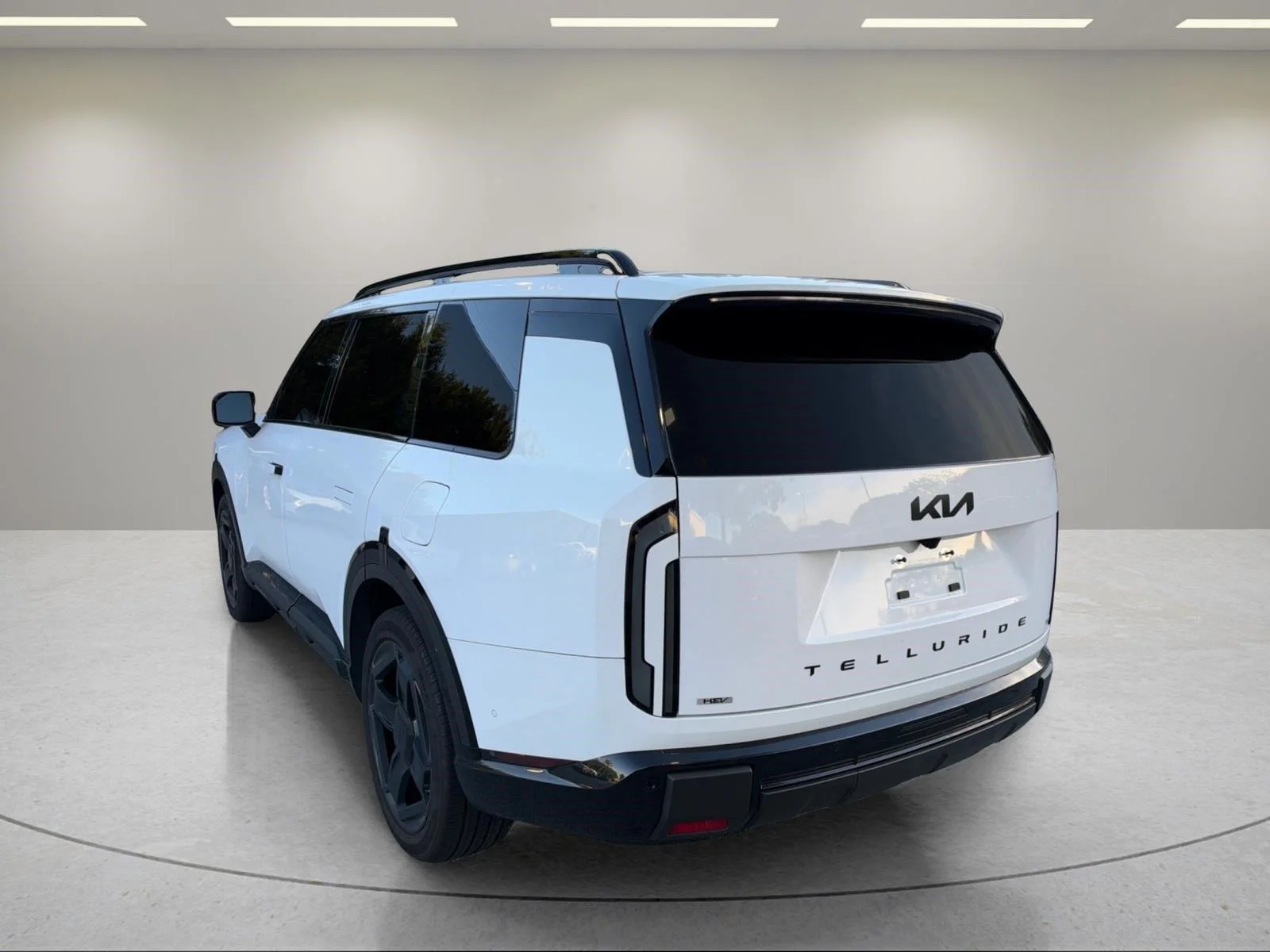 Used 2027  KIA  image 3
