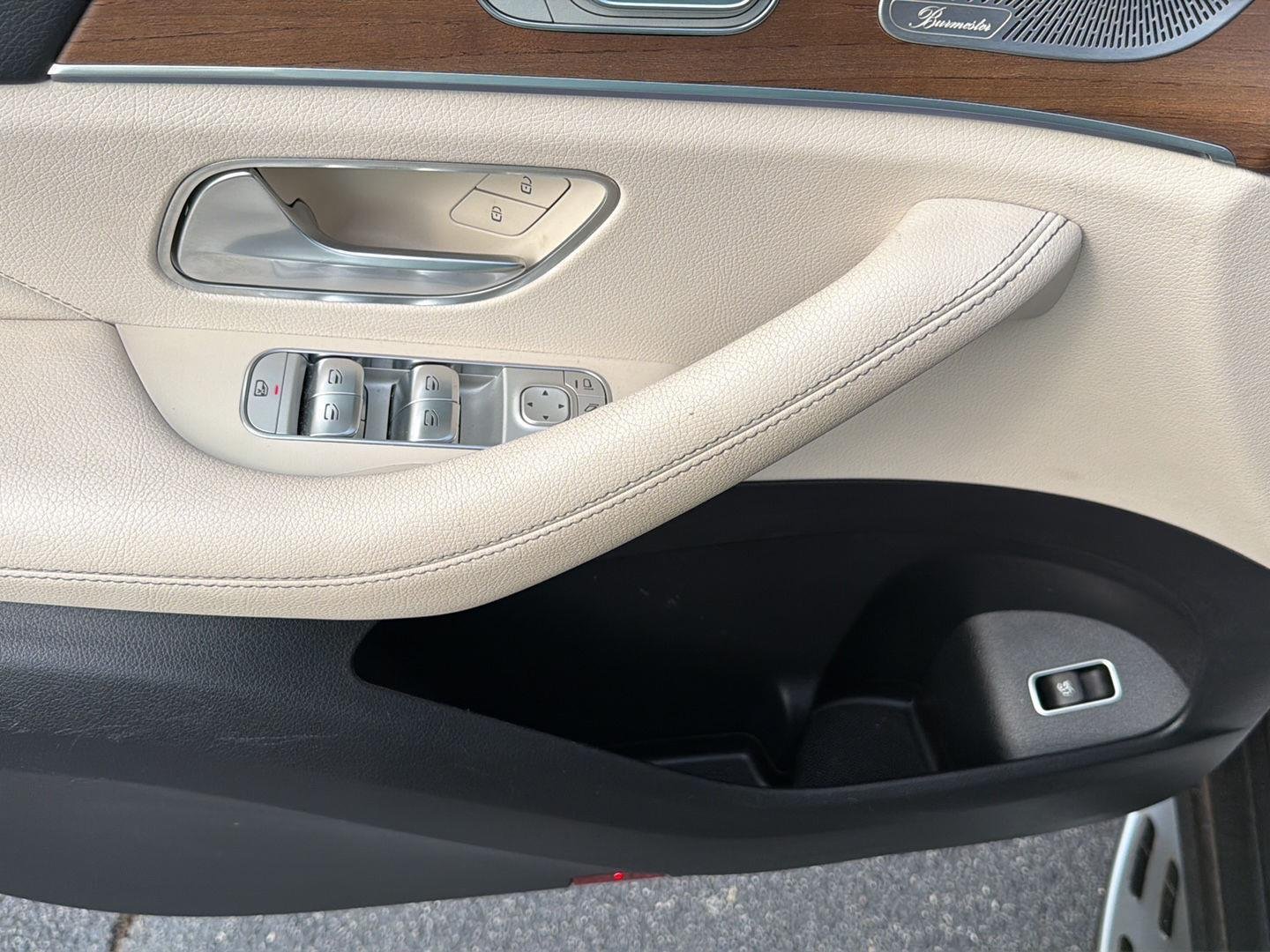 Used 2022 Selenite Grey Metallic Mercedes-Benz GLE 350 image 34