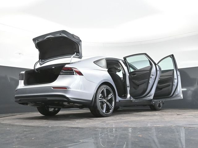 New 2026 Solar Silver Metallic Honda SE image 35