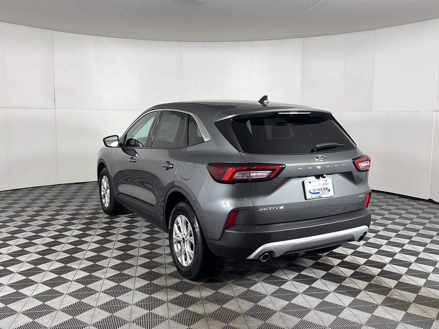 Used 2023 Gray Metallic Ford Active image 25