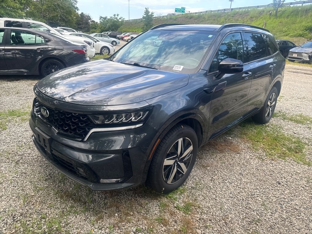 Used 2021 Gray Kia EX image 3