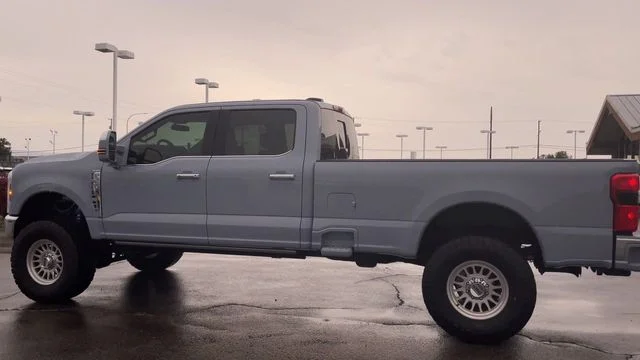Used 2025 Gray Ford King Ranch image 7