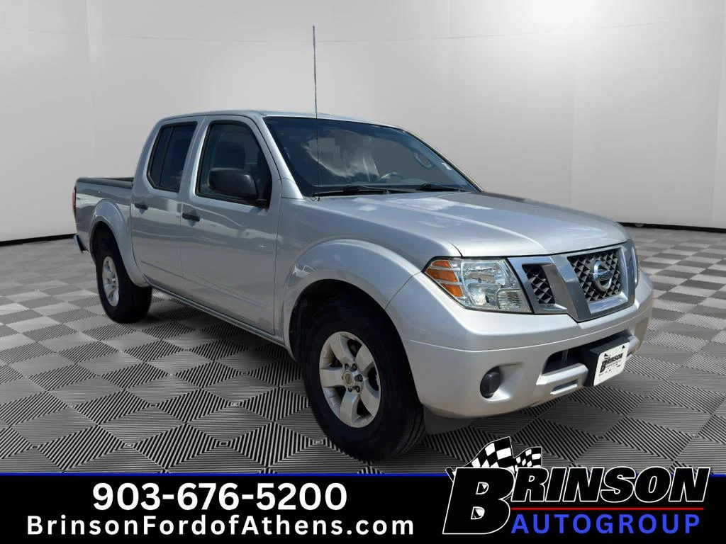 Used 2012 Brilliant Silver Nissan SV image 3