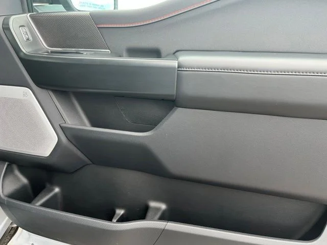 Used 2025 White Ford Raptor image 27