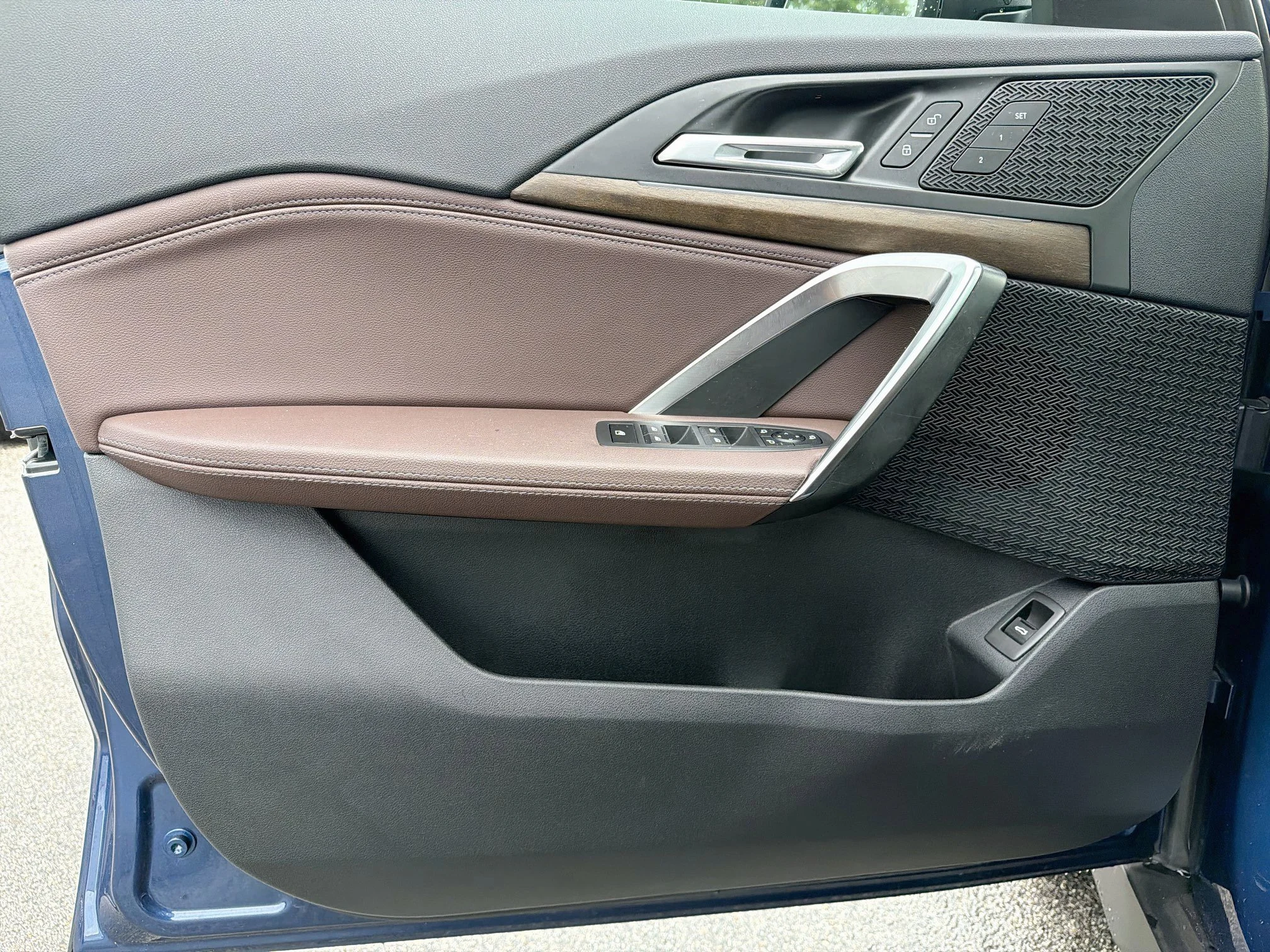 Used 2023 Phytonic Blue Metallic BMW xDrive28i image 21
