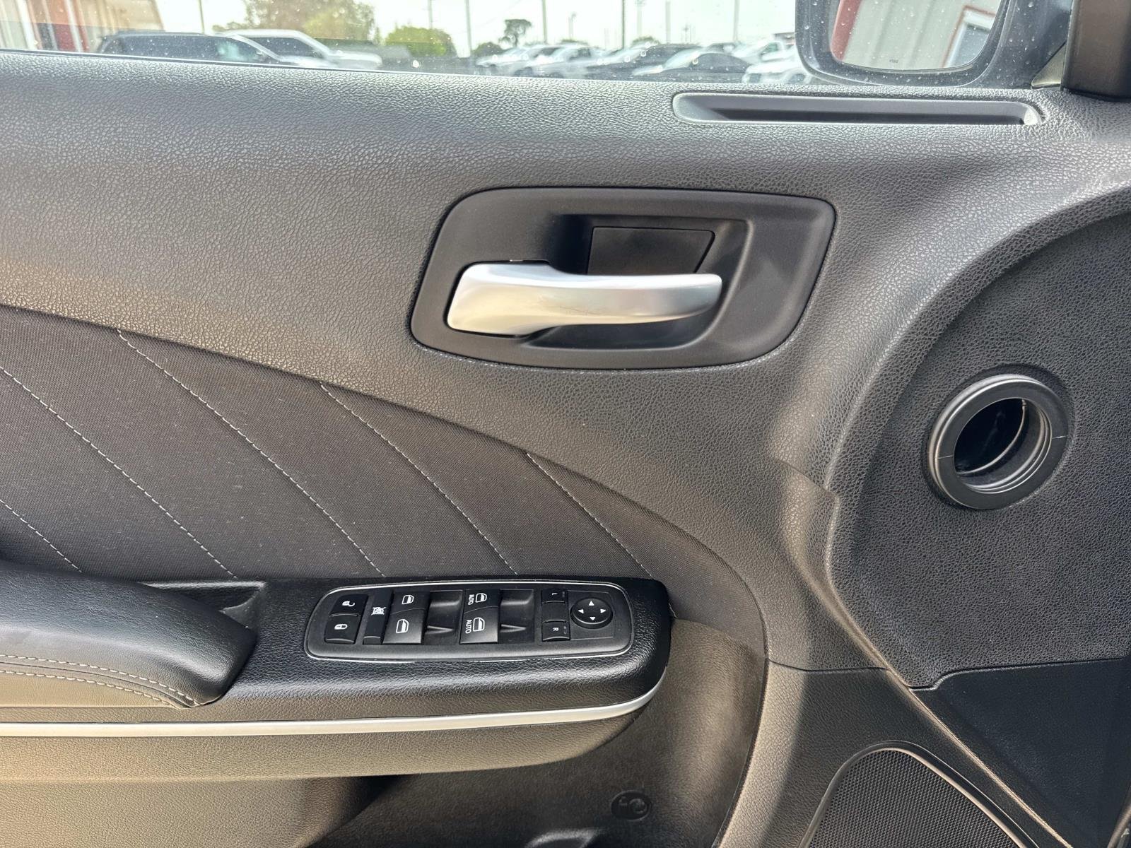 Used 2023 Pitch Black Clearcoat Dodge SXT image 19