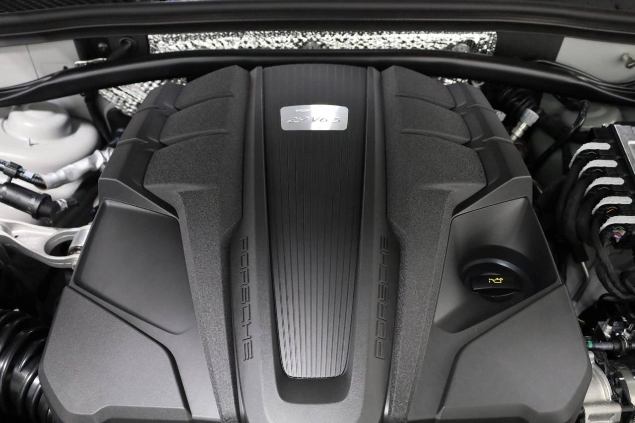 New 2026 Chalk Porsche S image 43