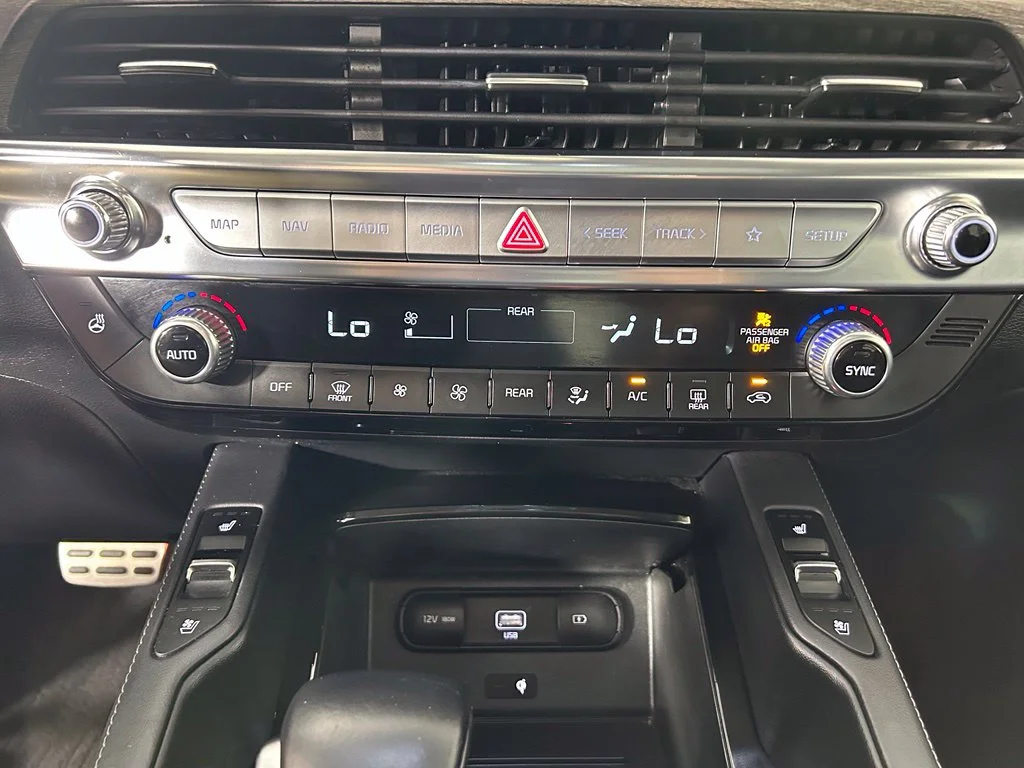 Used 2021 White Kia SX image 6
