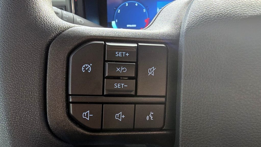 New 2026 Avalanche Ford F-350® XLT image 17