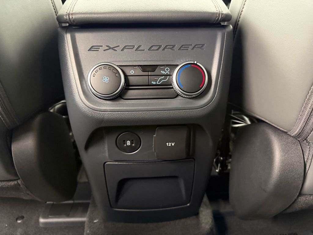New 2026 Agate Black Metallic Ford Active image 45