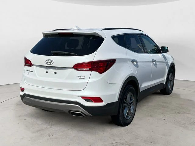 Used 2017 Frost White Pearl Hyundai 2.4 Popular image 5
