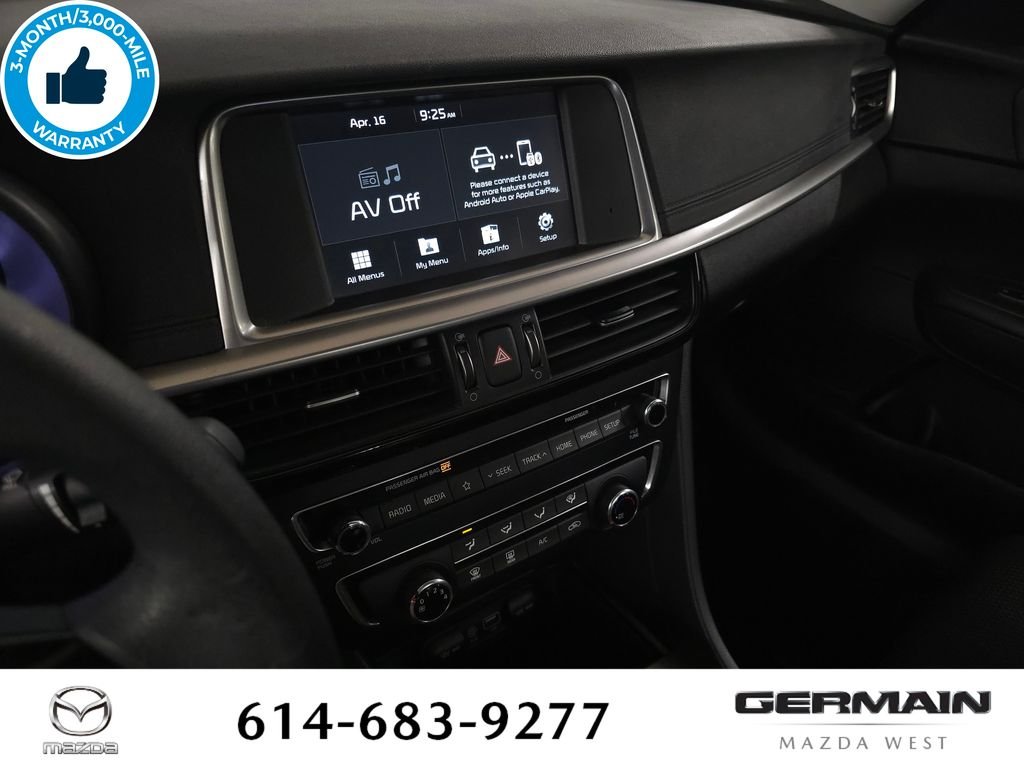 Used 2020 White Kia LX image 25