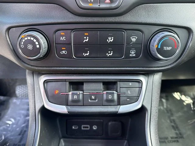 2024 GMC Terrain SLE - Photo 32