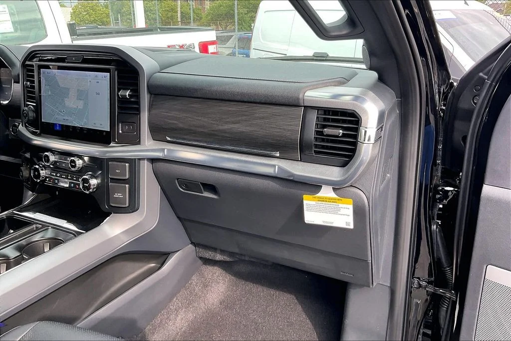 New 2026 Agate Black Metallic Ford Lariat® image 15