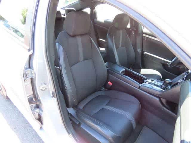 Used 2019 Lunar Silver Metallic Honda Sport image 16