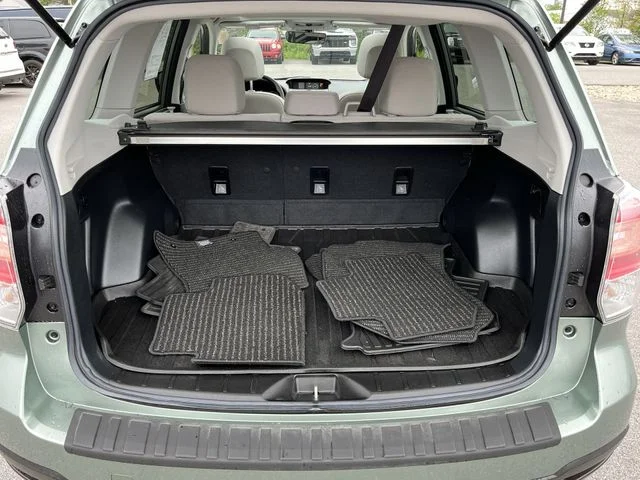 Used 2017 Green Subaru 2.5i Premium image 22