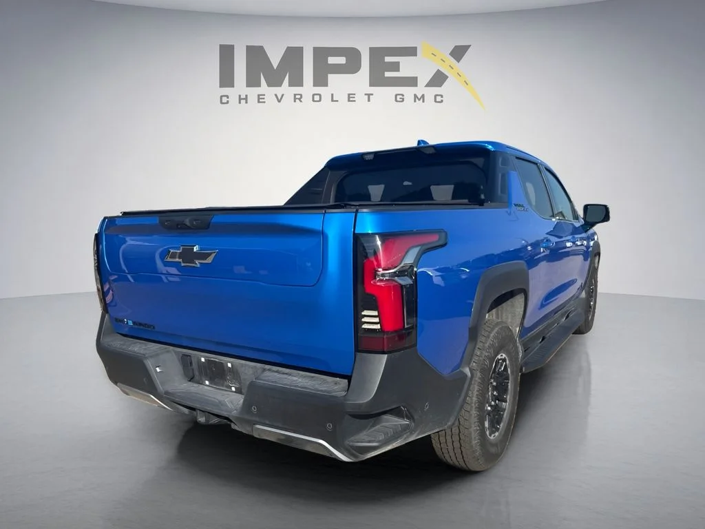 Used 2026 Blue Chevrolet Trail Boss image 4