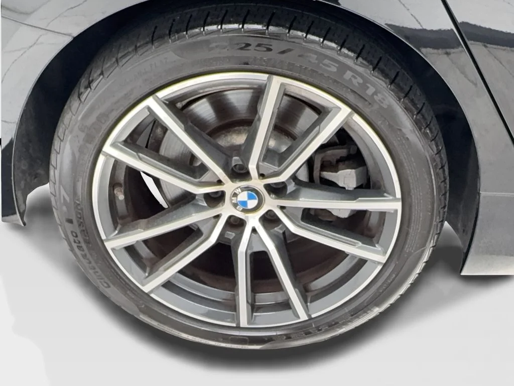 Used 2022 Black BMW 330i image 16
