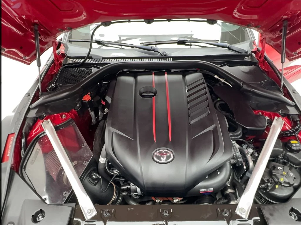 Used 2022 Red Toyota 3.0 image 20