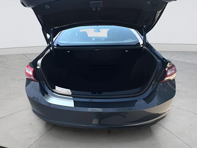 Used 2020 Gray Chevrolet LT image 26