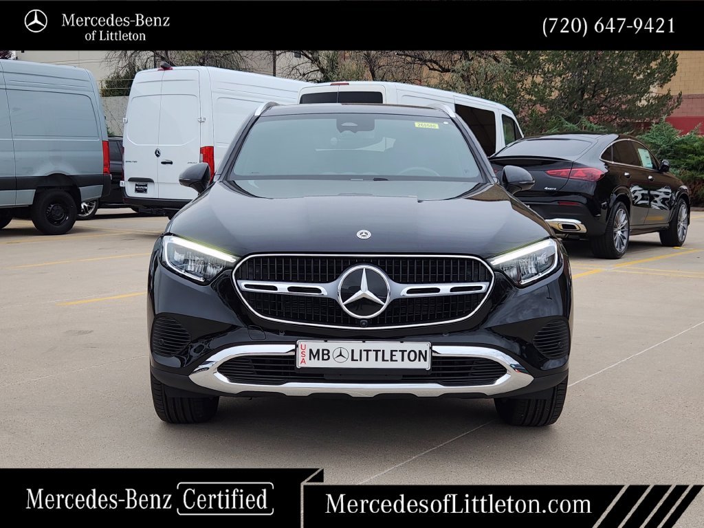 Certified Used 2026  Mercedes-Benz GLC 300 image 2