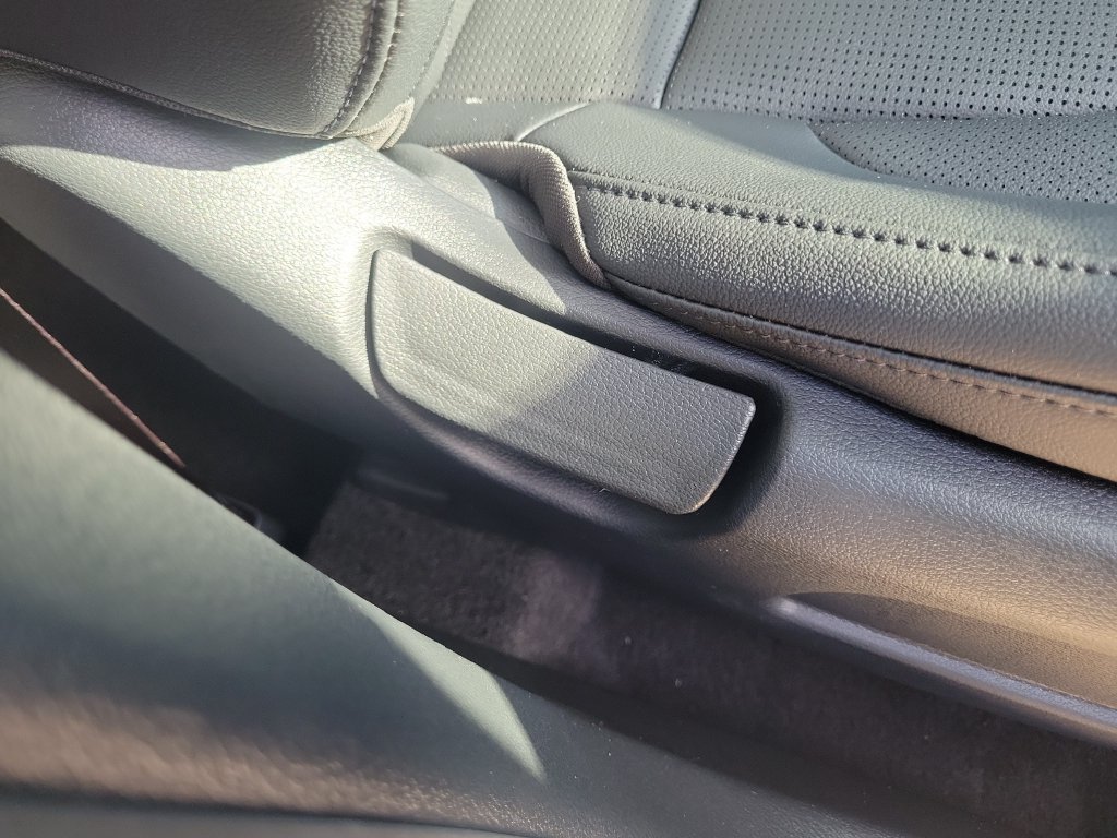 New 2026 Gravity Gray Kia EX image 9