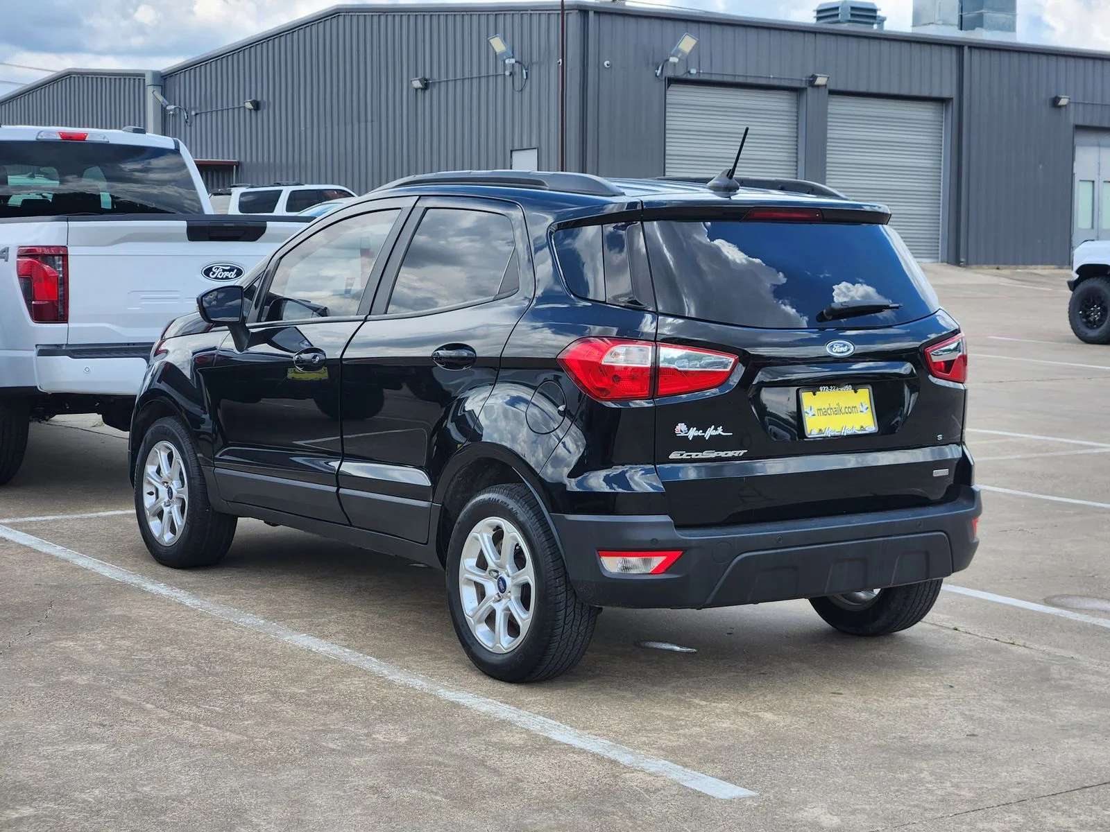 Used 2020 Black Ford SE image 4