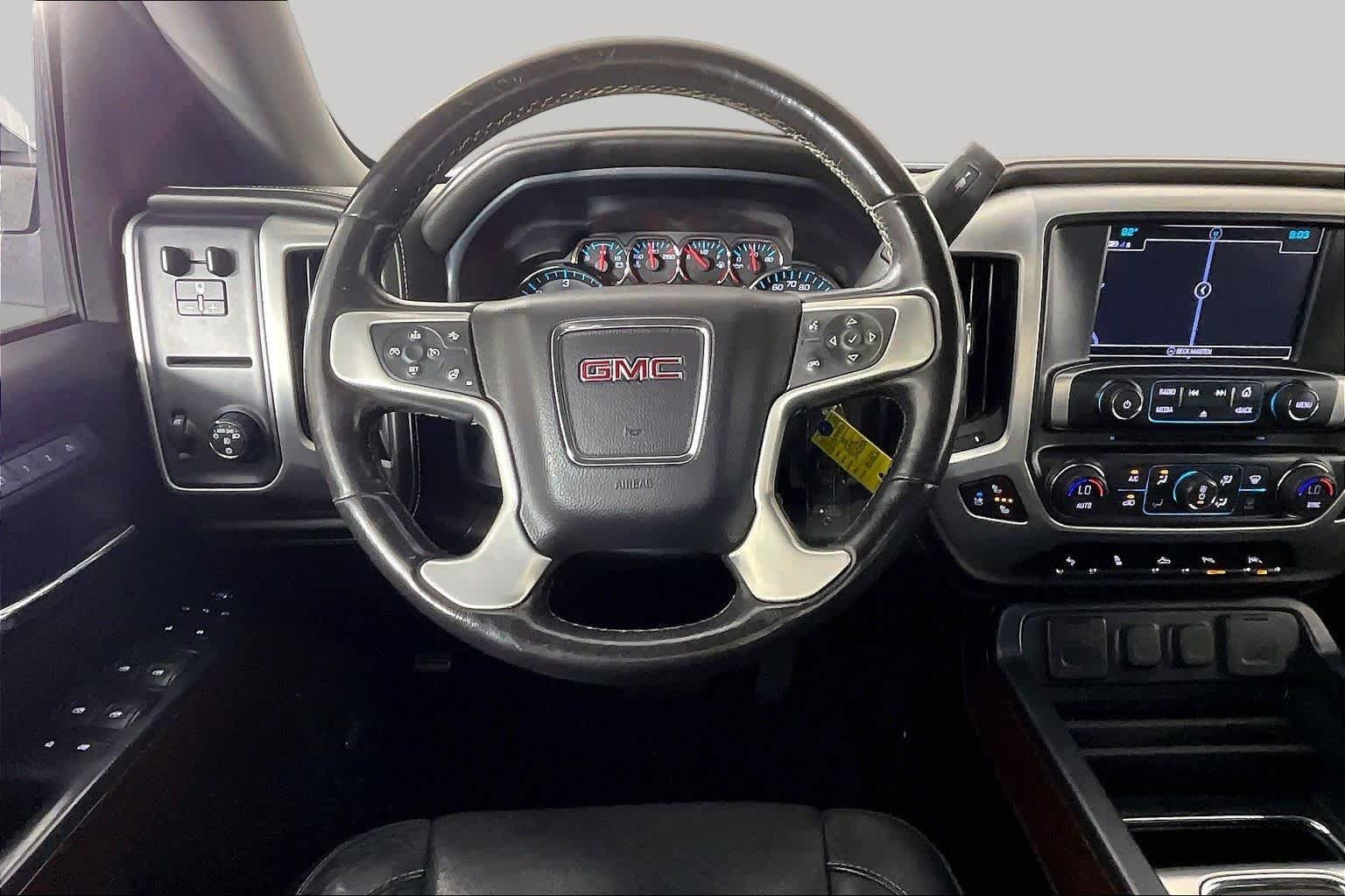 Used 2018 Onyx Black GMC SLT image 6