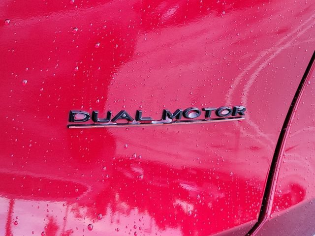 Used 2024  Tesla Long Range image 8