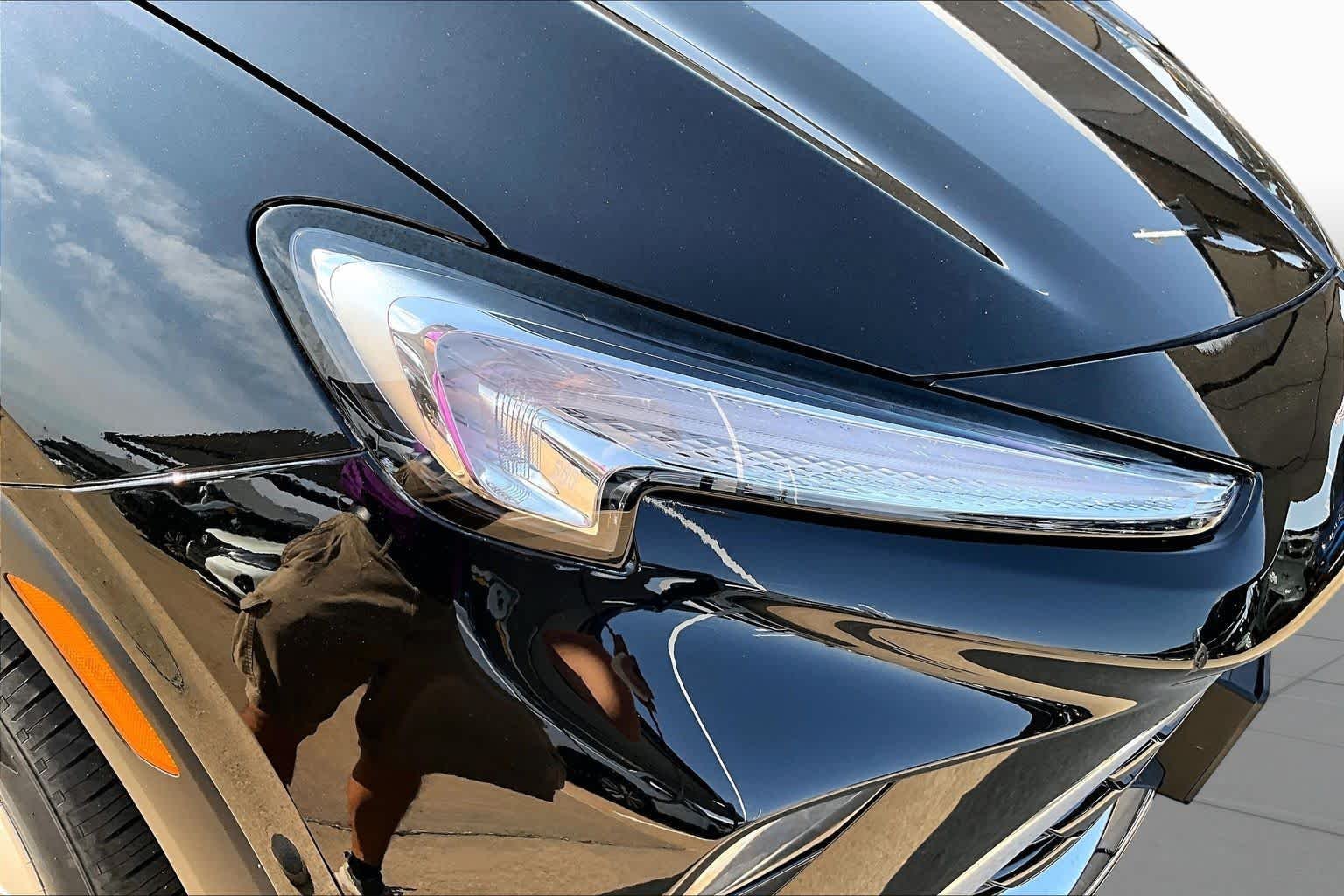 Used 2025 Ebony Twilight Metallic Buick Preferred image 26
