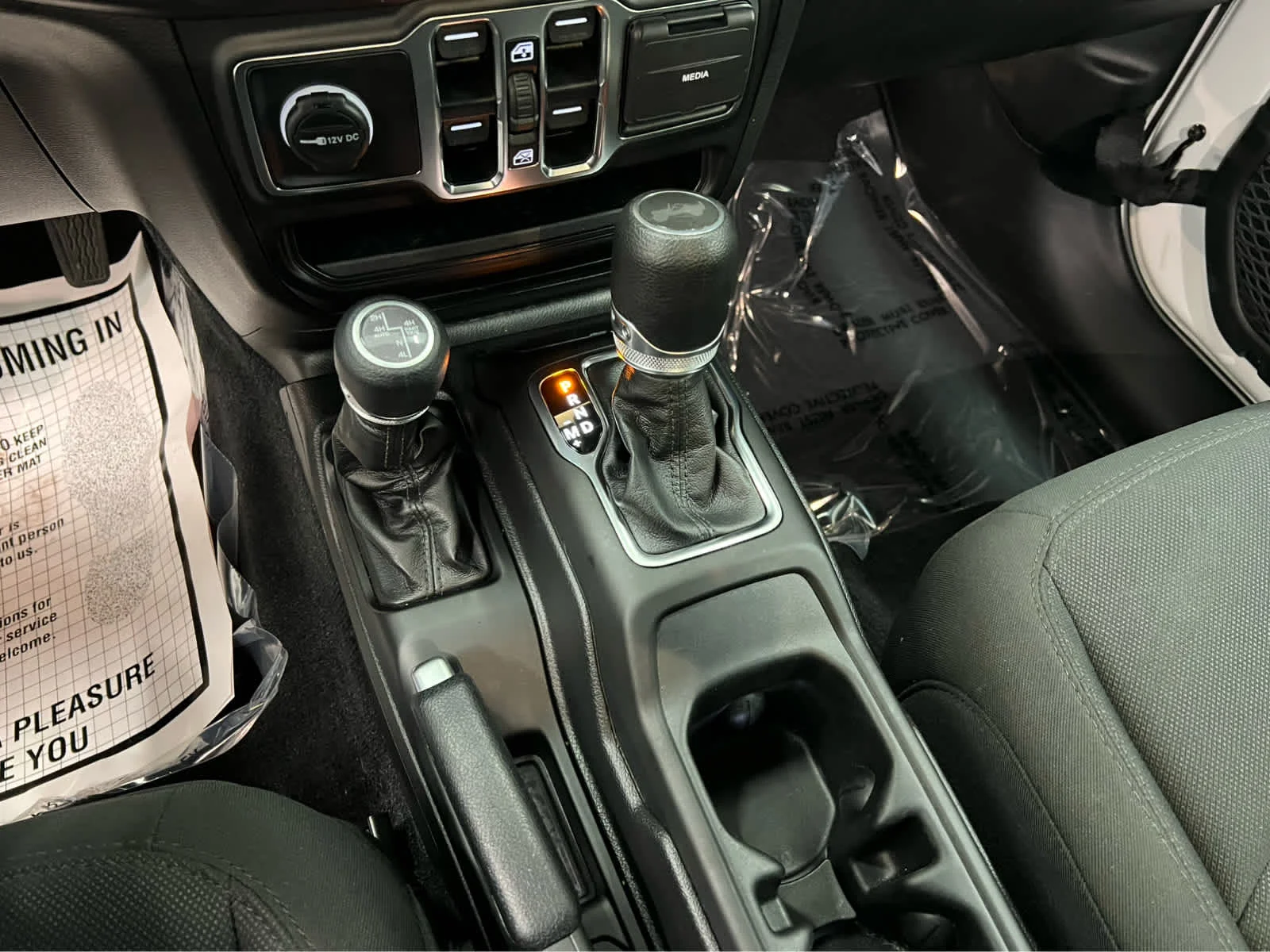 Used 2023 Bright White Clearcoat Jeep  image 20