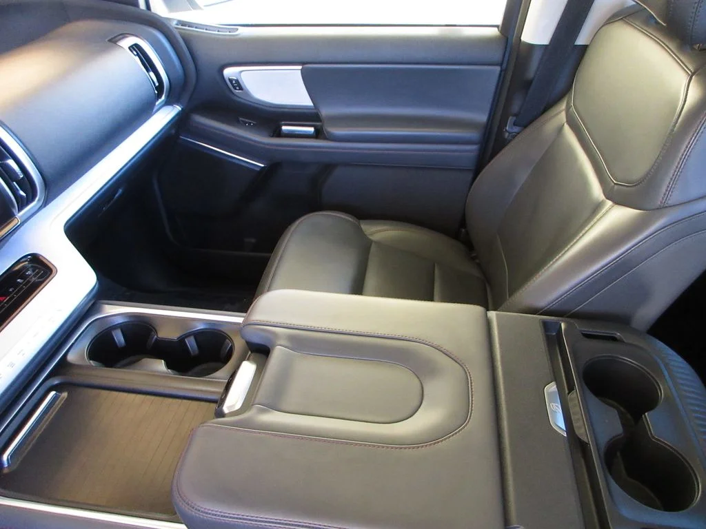 Certified Used 2025 Oxford White Ford Active image 19