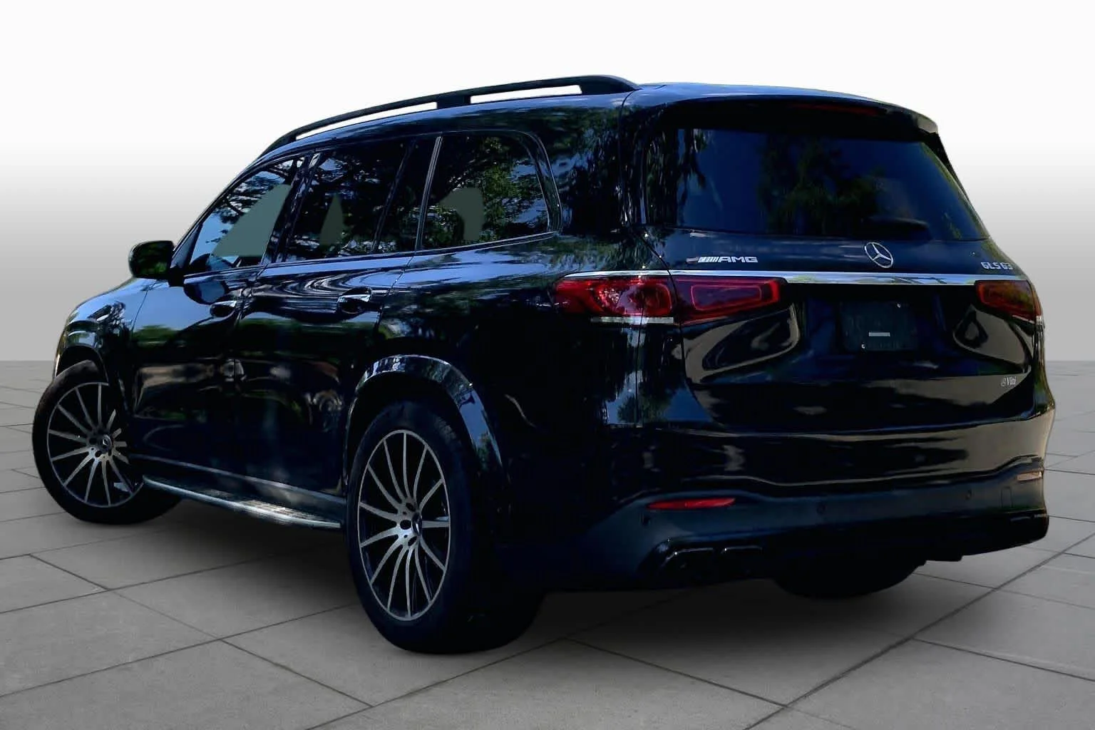 Used 2022 Obsidian Black Metallic Mercedes-Benz AMG® GLS 63 image 11