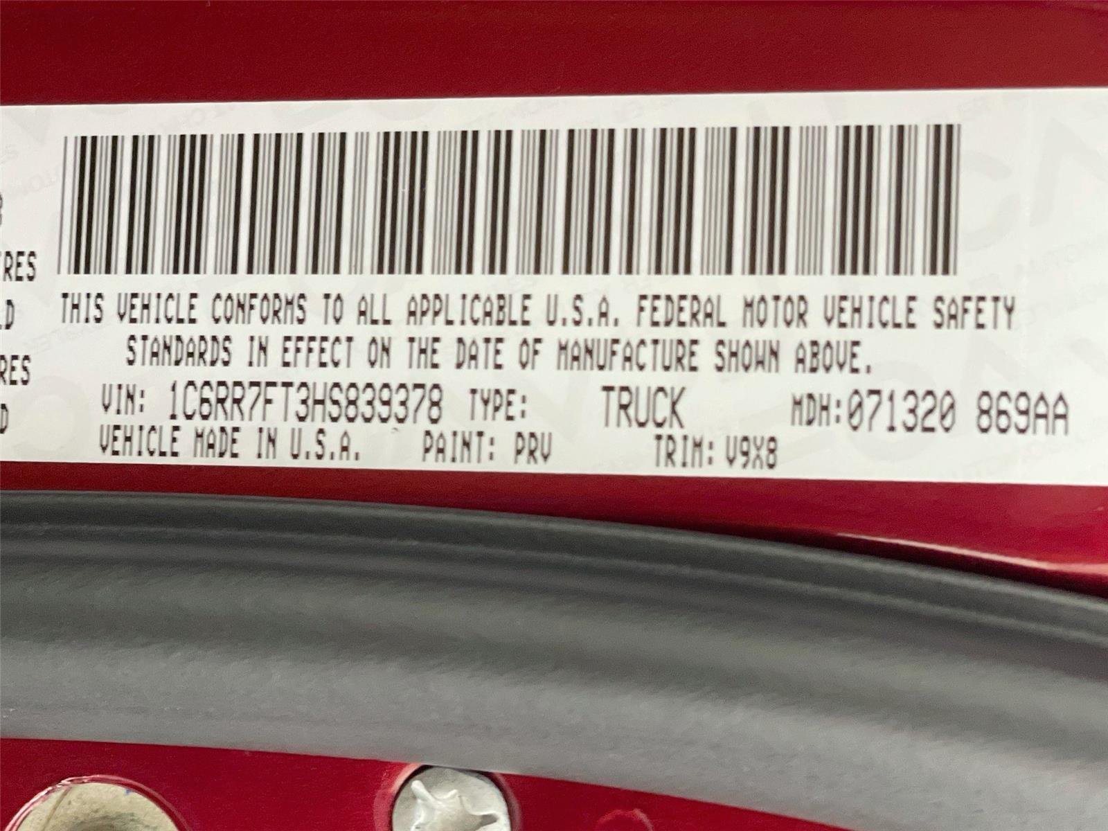 Used 2017 Delmonico Red Pearlcoat Ram Express image 31
