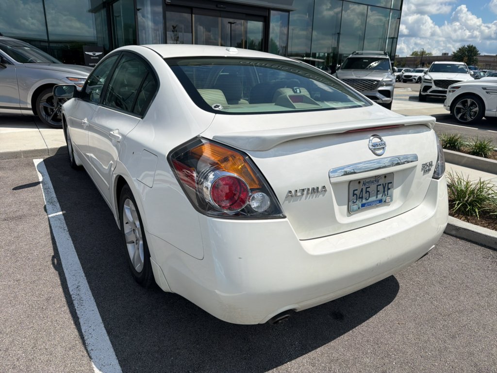 Used 2007 Winter Frost Nissan 3.5 SL image 9