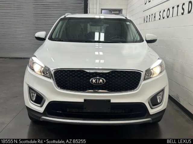 Used 2017 White Kia EX image 5