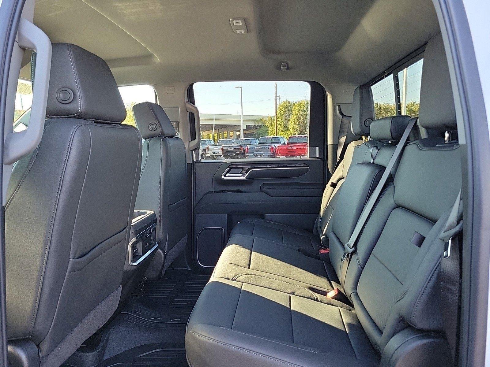 2026 GMC Sierra 2500HD SLT - Photo 11