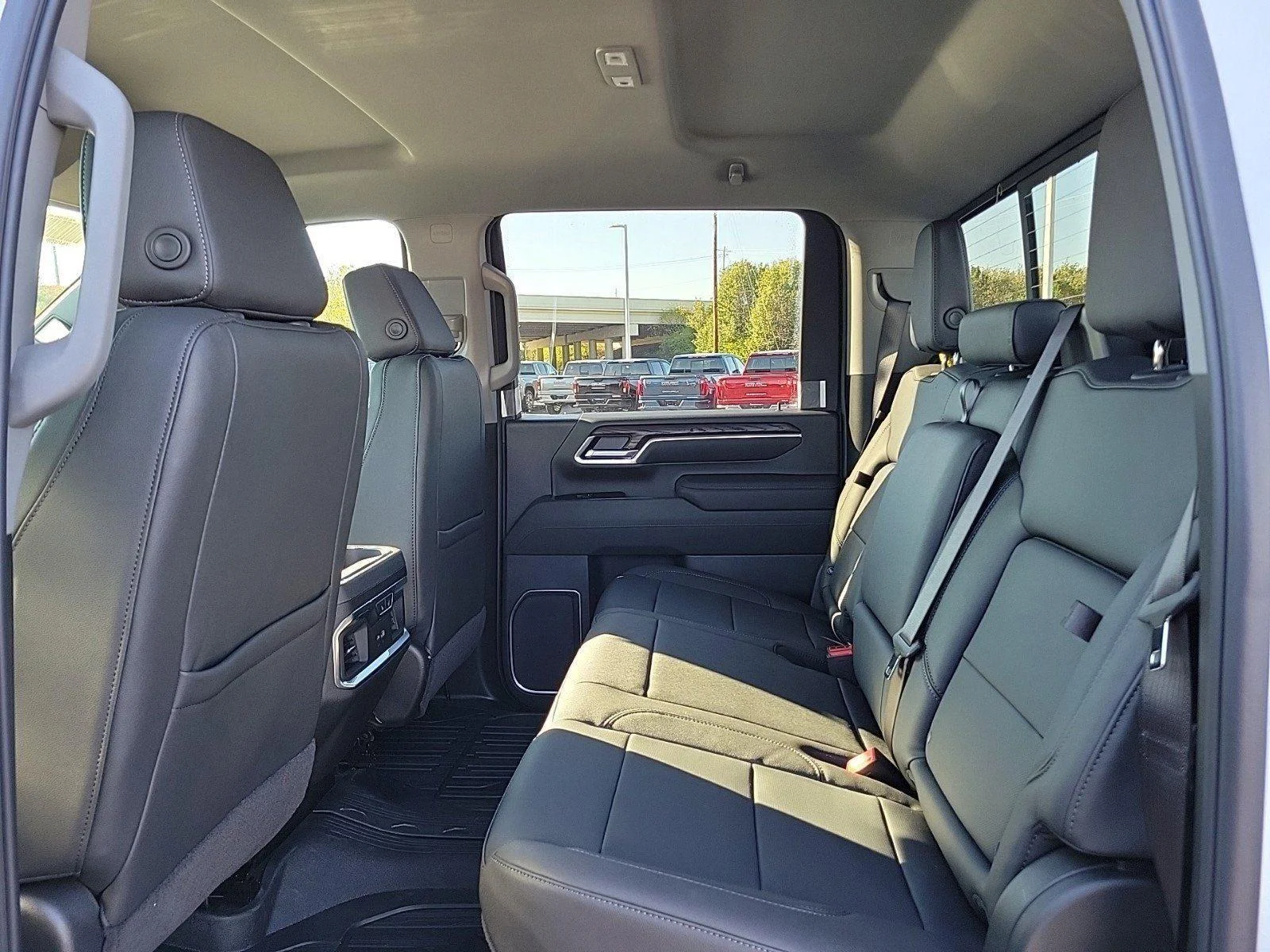 2026 GMC Sierra 2500HD SLT - Photo 11