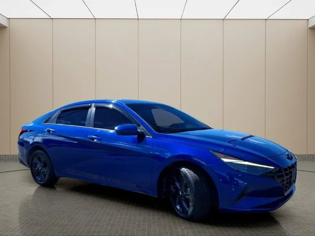 Used 2021 Blue Hyundai SEL image 5