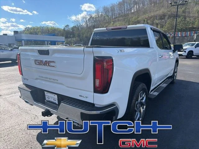 Used 2023 Summit White GMC SLT image 3