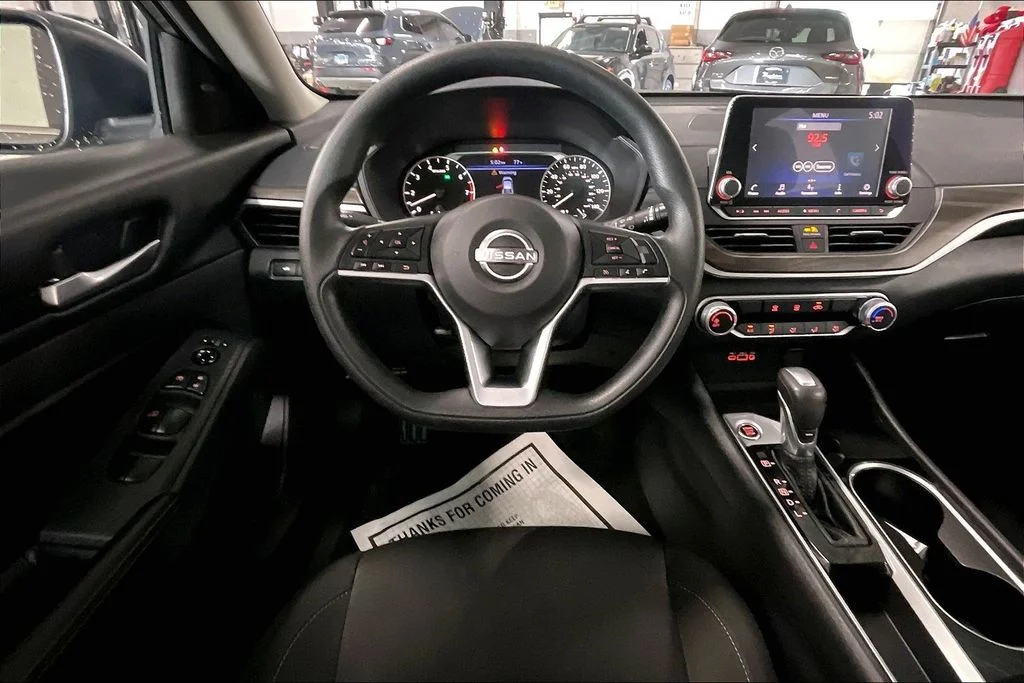 Used 2024 Gray Nissan 2.5 SV image 4