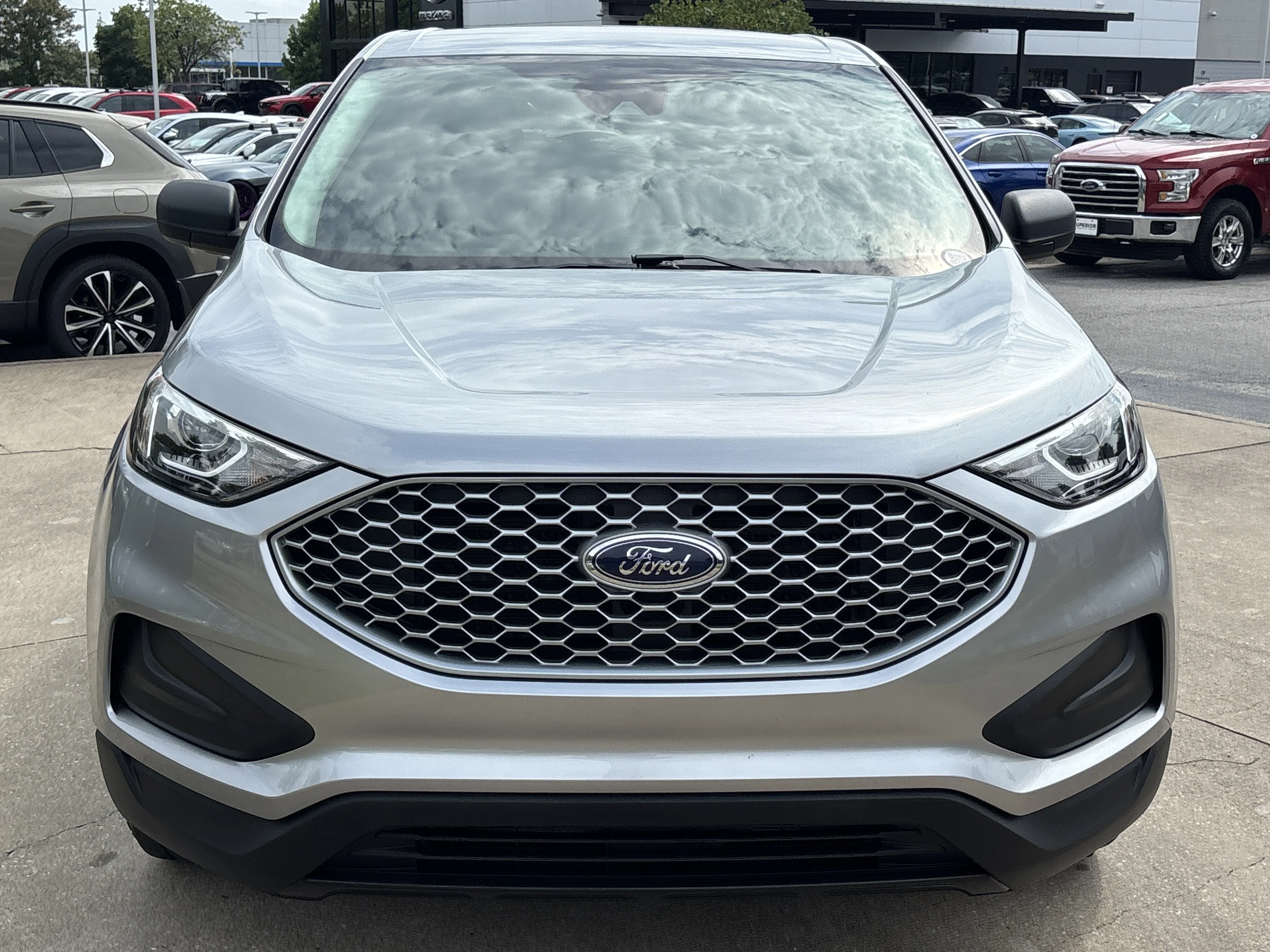 Used 2023 Iconic Silver Metallic Ford SE AWD image 11