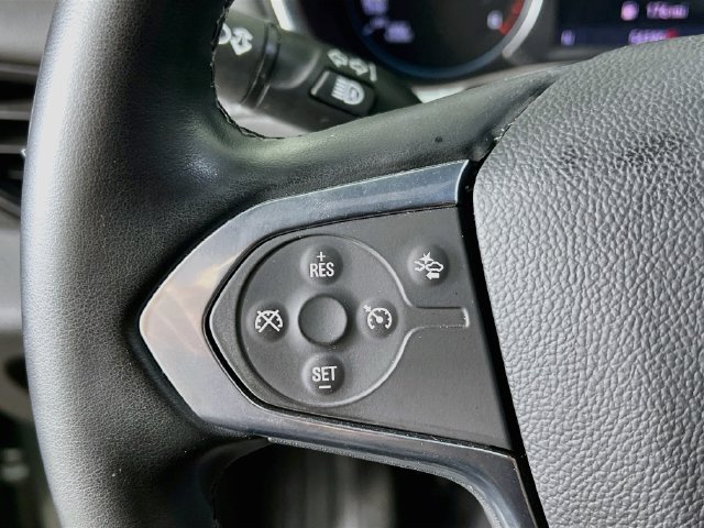2023 Chevrolet Traverse 1LT - Photo 13