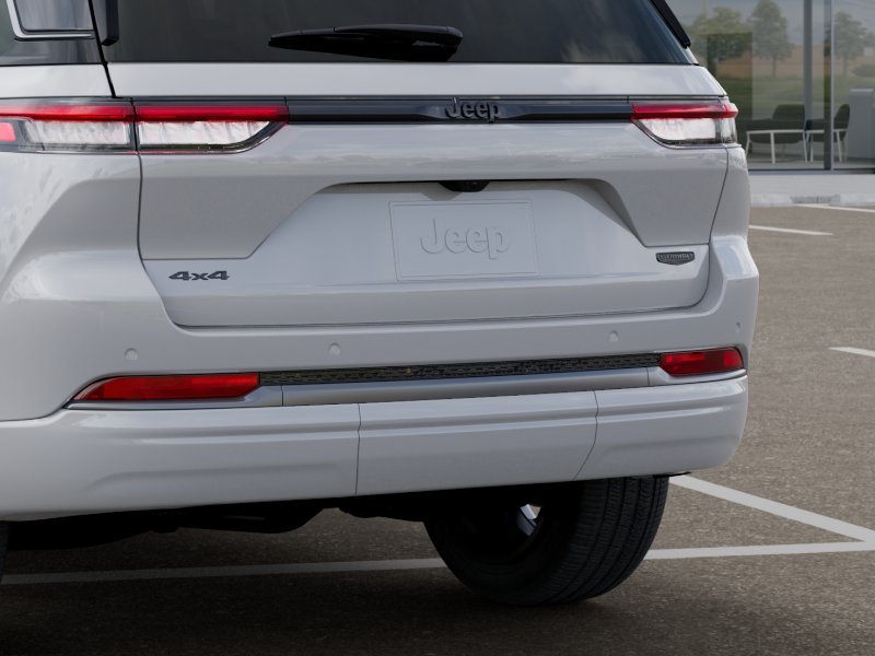 New 2026 Bright White Clear-Coat Exterior Paint Jeep Summit 4x4 image 39