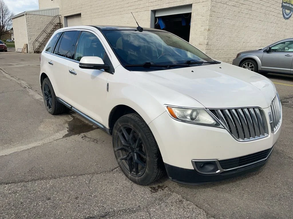 2015 Lincoln MKX Base